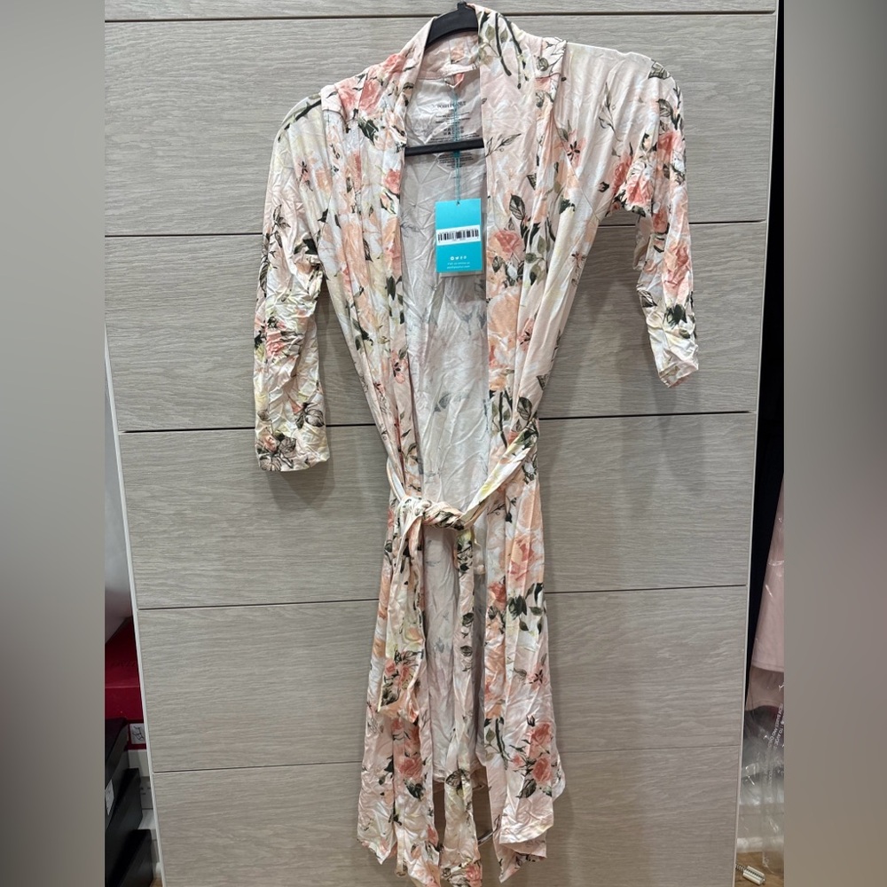 Posh Peanut Womens Robe. Size Small. Brand New With Tag And Box